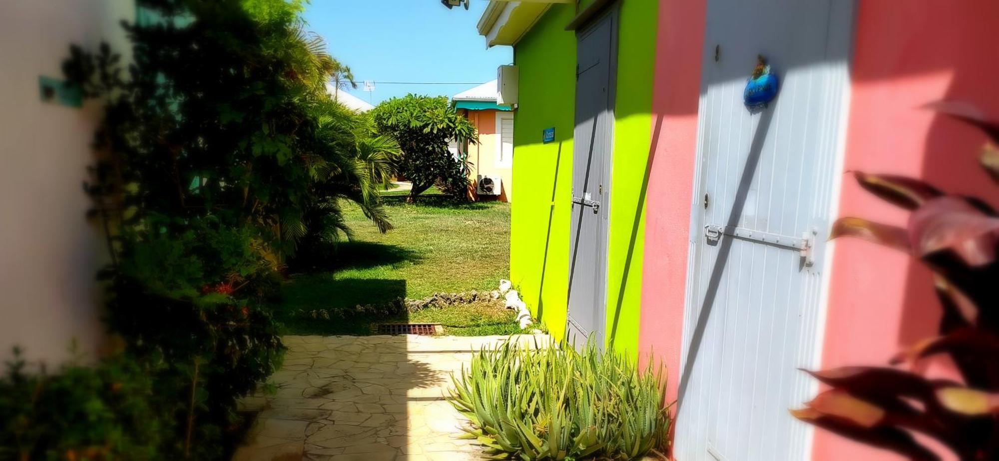 Bungalow La Papaye Bleue Residence Acces Piscine & Plage サン・フランソワ エクステリア 写真